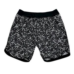 Lands End Sunshade 9” Board Shorts UPF50 Black Gray Floral Size 10